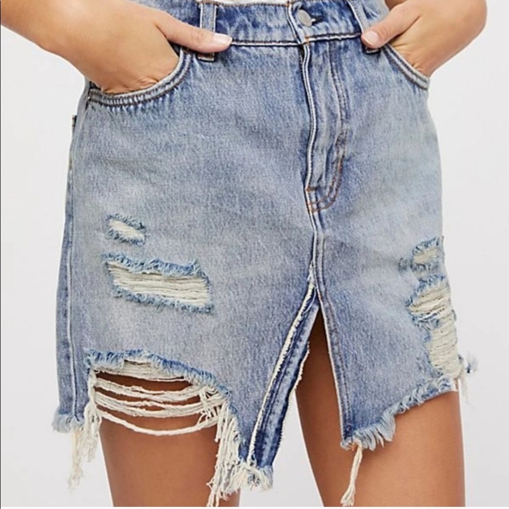 We the Free People Denim Relaxed Distressed Skirt 27/4